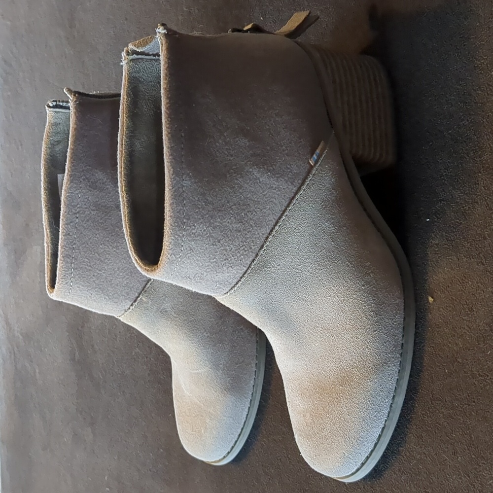 TOMS Tan Ankle Booties Suede